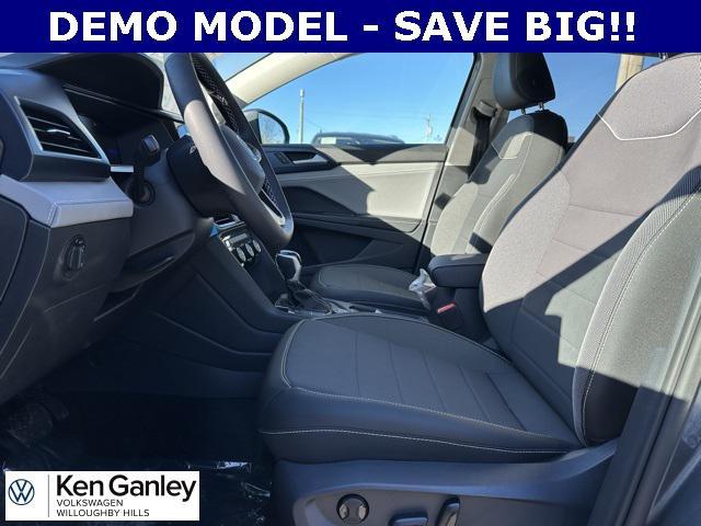 new 2024 Volkswagen Taos car