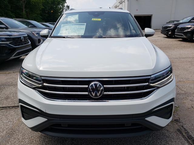 new 2024 Volkswagen Tiguan car, priced at $33,275