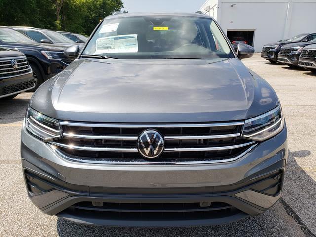 new 2024 Volkswagen Tiguan car, priced at $33,275