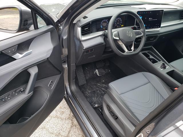 new 2025 Volkswagen Tiguan car, priced at $35,793
