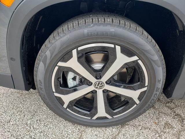 new 2025 Volkswagen Tiguan car, priced at $35,793