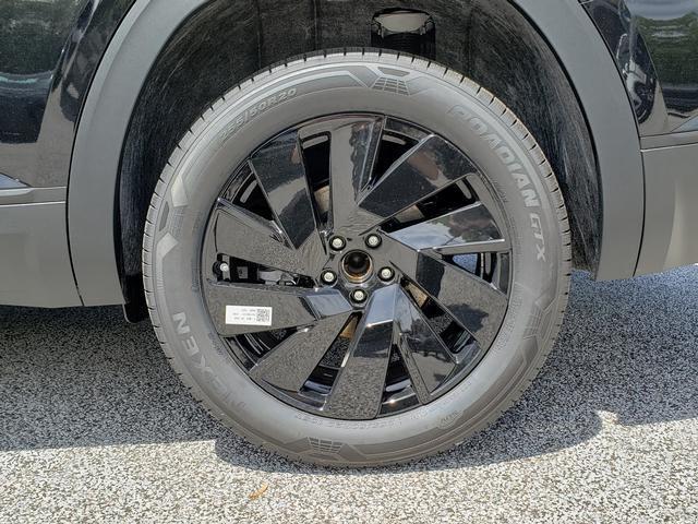 new 2025 Volkswagen Atlas car, priced at $42,613