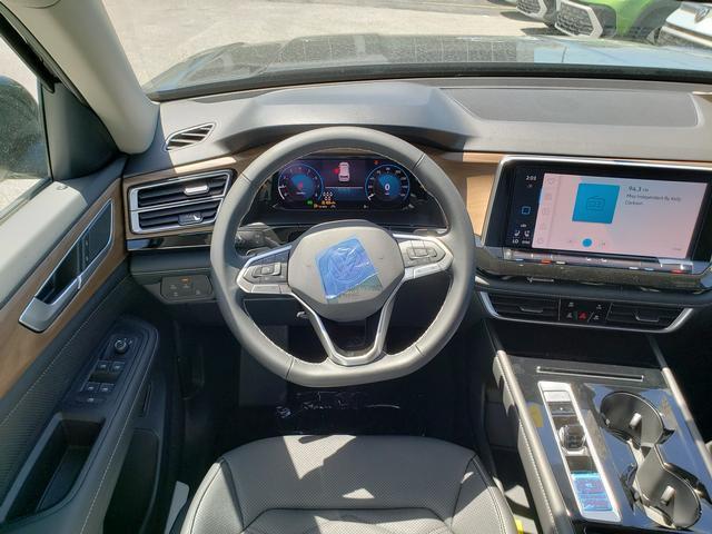 new 2025 Volkswagen Atlas car, priced at $42,613