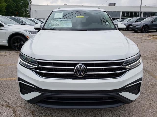 new 2024 Volkswagen Tiguan car, priced at $33,275