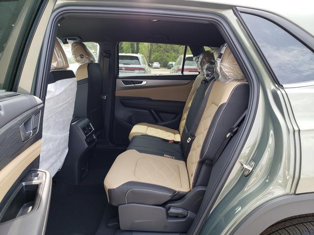 new 2025 Volkswagen Atlas Cross Sport car, priced at $42,463
