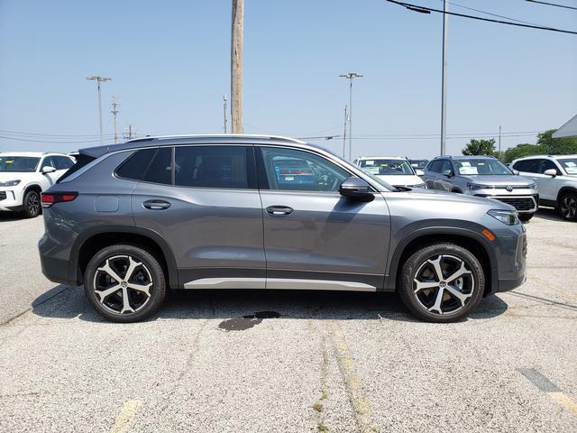 new 2025 Volkswagen Tiguan car, priced at $33,156