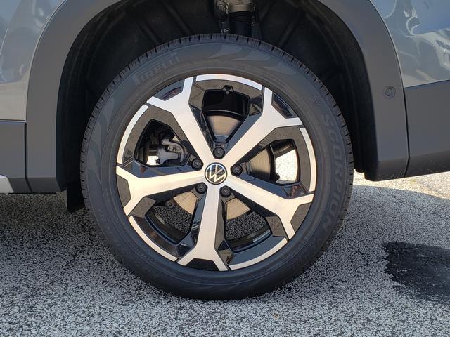 new 2025 Volkswagen Tiguan car, priced at $33,156