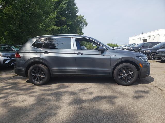 new 2024 Volkswagen Tiguan car, priced at $33,275