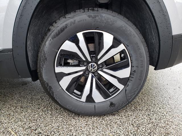 new 2026 Volkswagen Atlas Cross Sport car, priced at $41,630