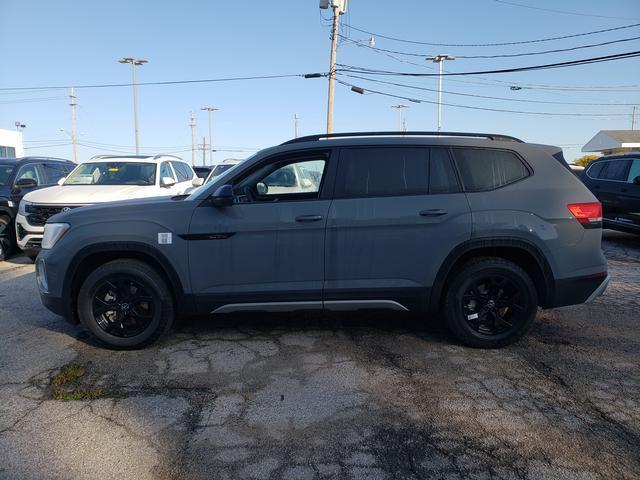 new 2025 Volkswagen Atlas car, priced at $46,343