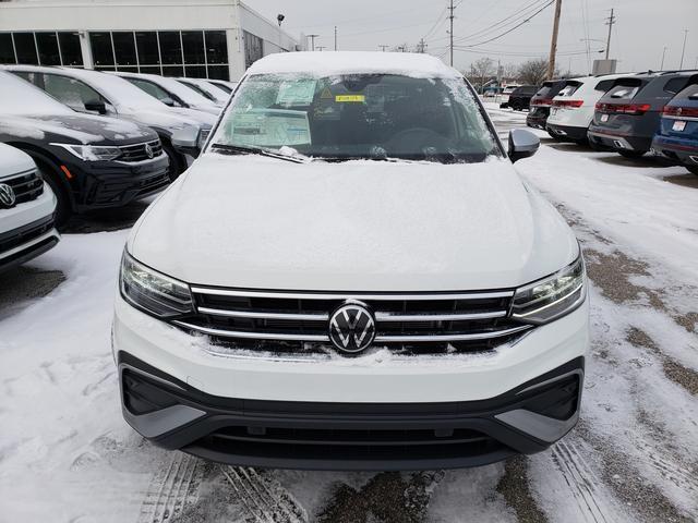 new 2024 Volkswagen Tiguan car, priced at $32,035