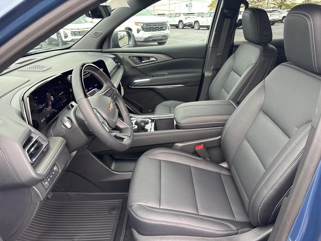 new 2026 Chevrolet Traverse car, priced at $53,193