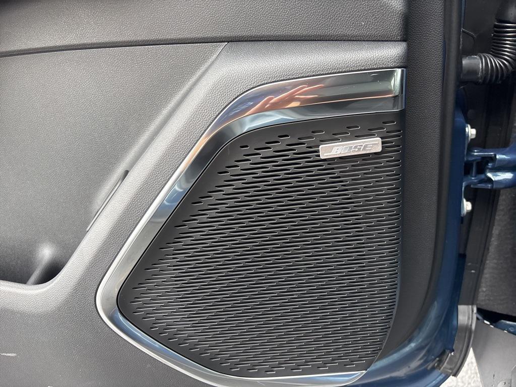 new 2026 Chevrolet Traverse car, priced at $53,193