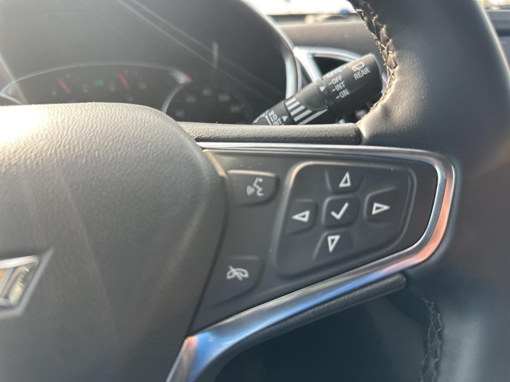 used 2024 Chevrolet Equinox car, priced at $19,300