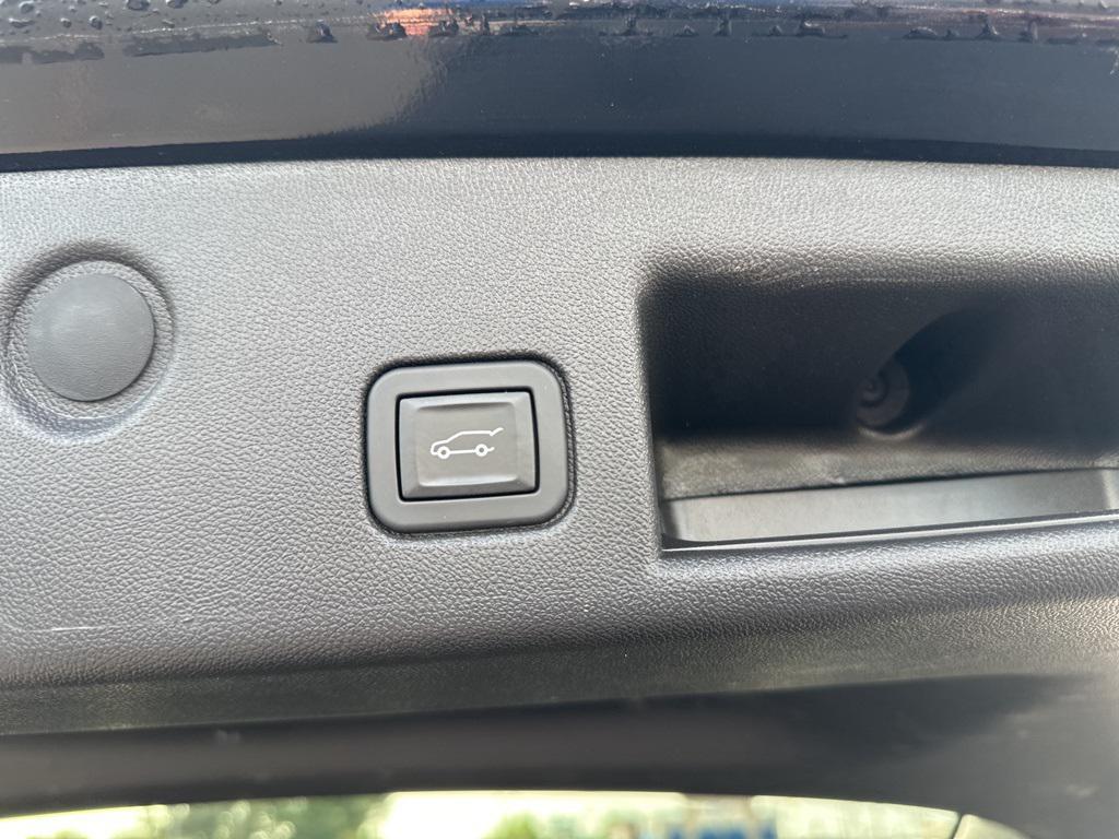 used 2024 Chevrolet Equinox car, priced at $19,300