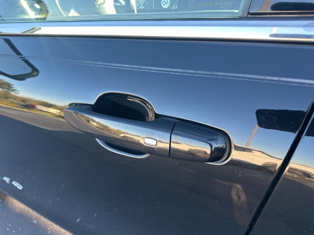 used 2020 Chevrolet Equinox car, priced at $16,995