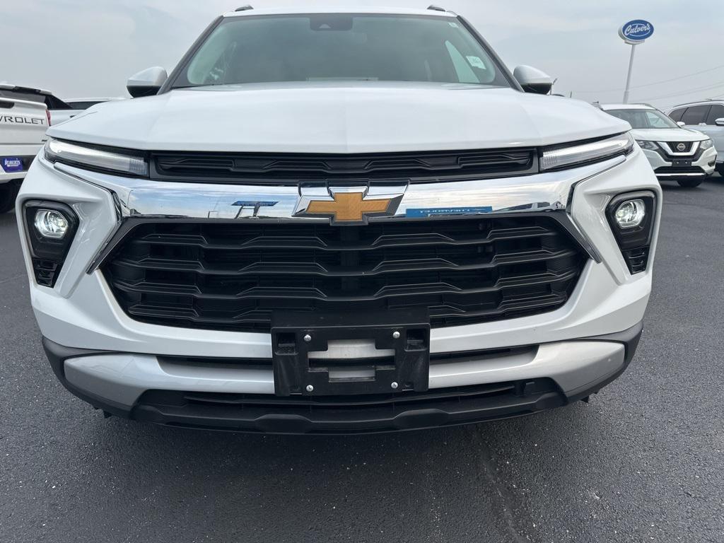 used 2024 Chevrolet TrailBlazer car, priced at $25,900