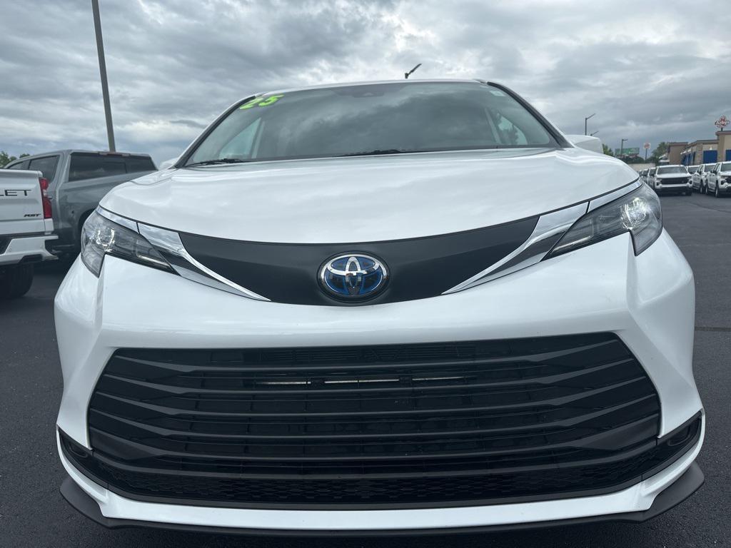 used 2025 Toyota Sienna car, priced at $40,000