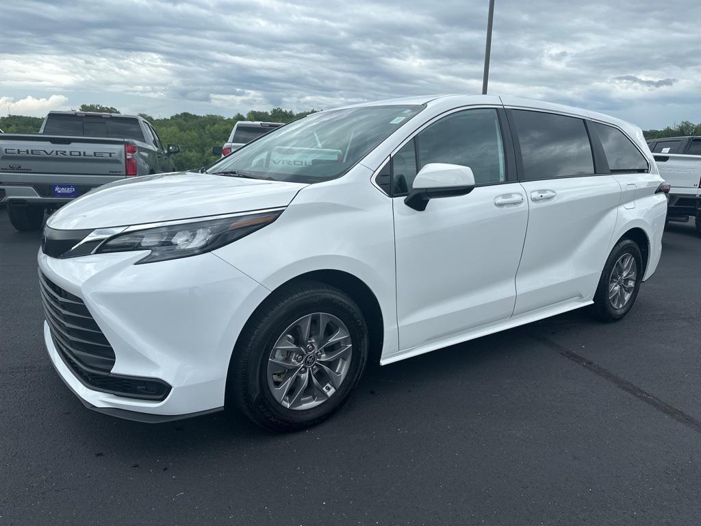 used 2025 Toyota Sienna car, priced at $40,000
