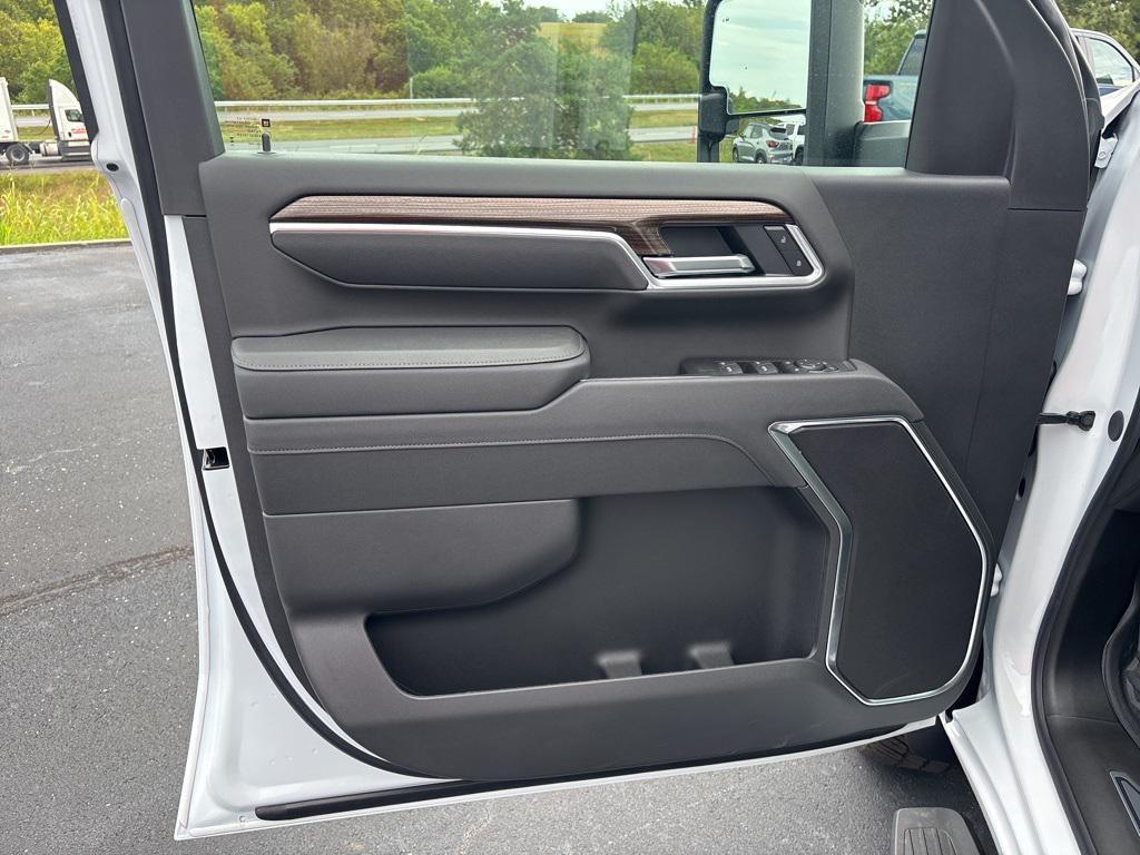 new 2025 Chevrolet Silverado 2500 car, priced at $61,510