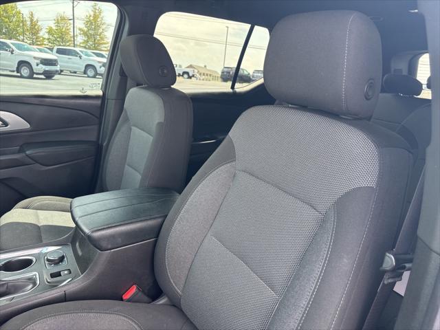 used 2022 Chevrolet Traverse car, priced at $27,800