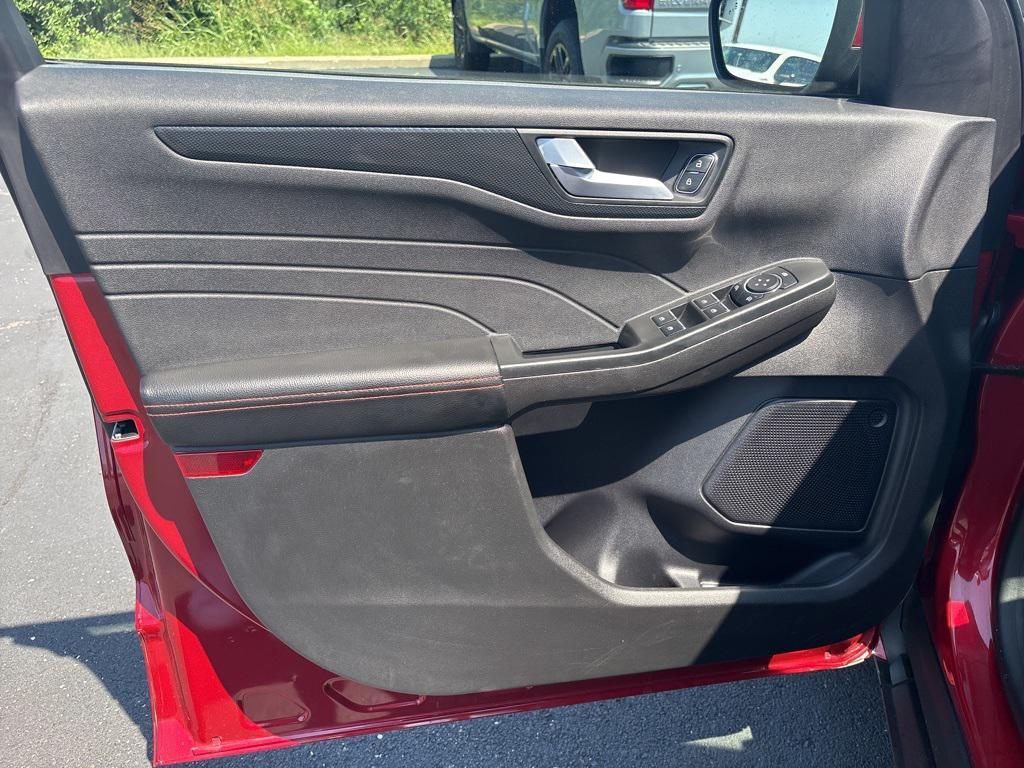 used 2023 Ford Escape car, priced at $27,000