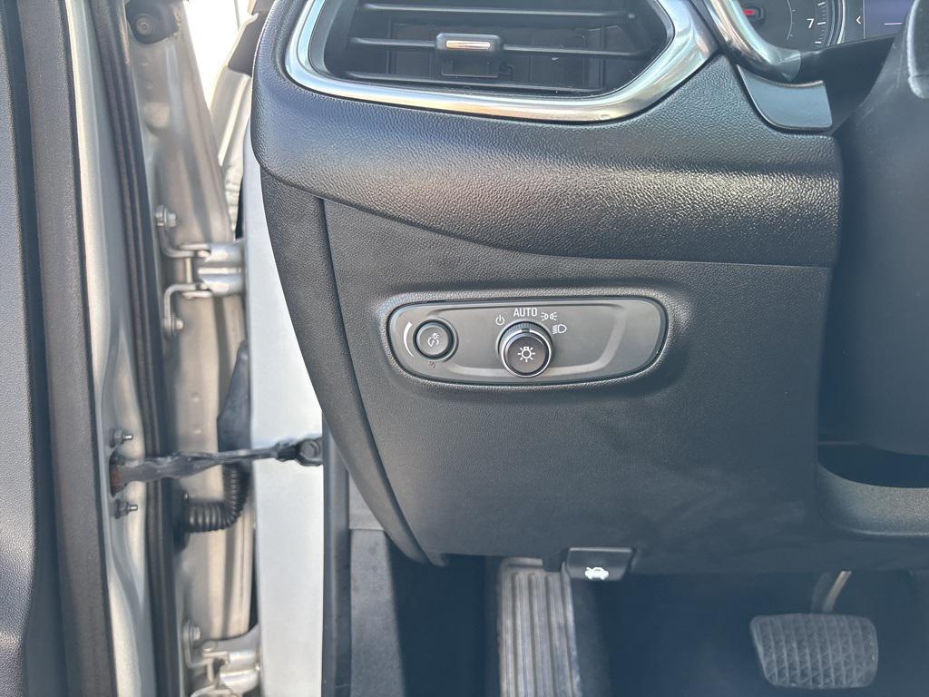 used 2020 Chevrolet Equinox car, priced at $16,000