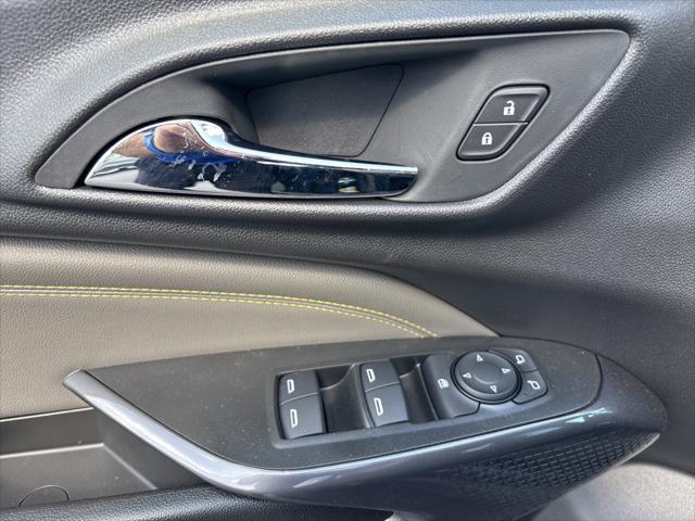 new 2025 Chevrolet Trax car, priced at $26,818