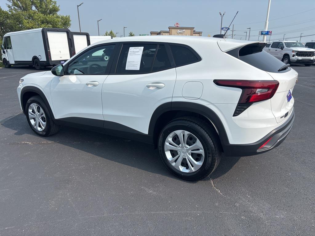 used 2025 Chevrolet Trax car, priced at $21,900