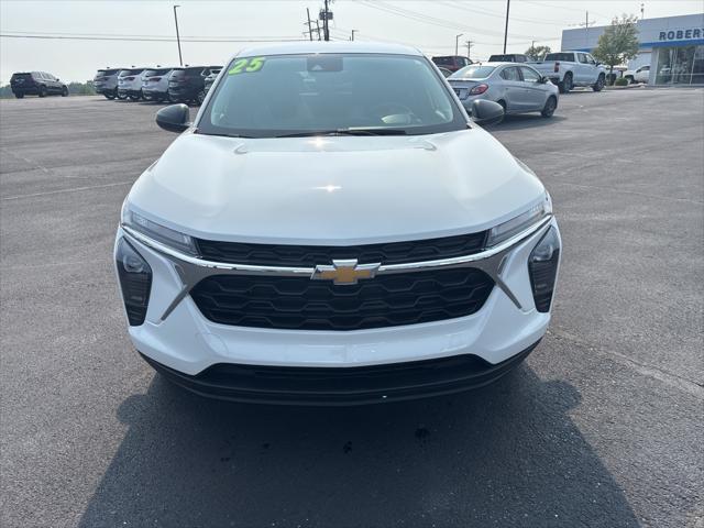 used 2025 Chevrolet Trax car, priced at $24,000