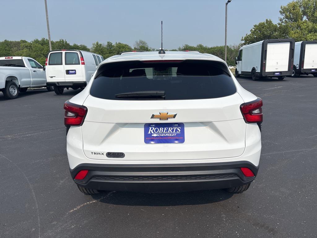 used 2025 Chevrolet Trax car, priced at $21,900