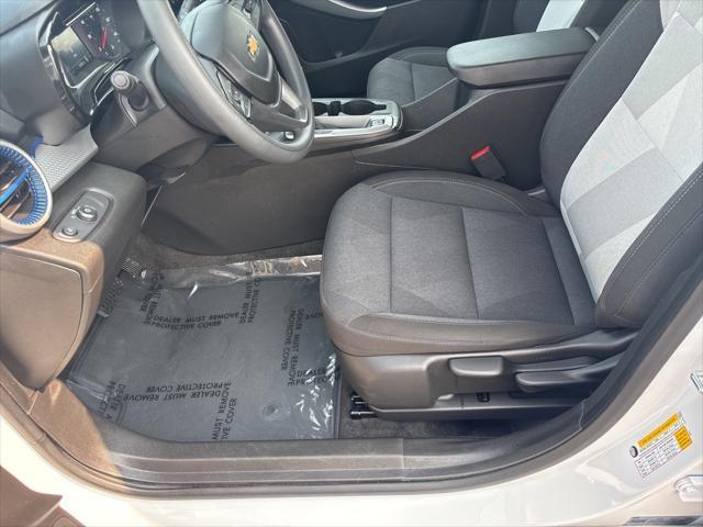 used 2025 Chevrolet Trax car, priced at $24,000