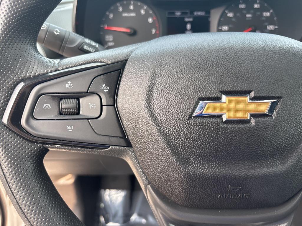 used 2025 Chevrolet Trax car, priced at $21,900