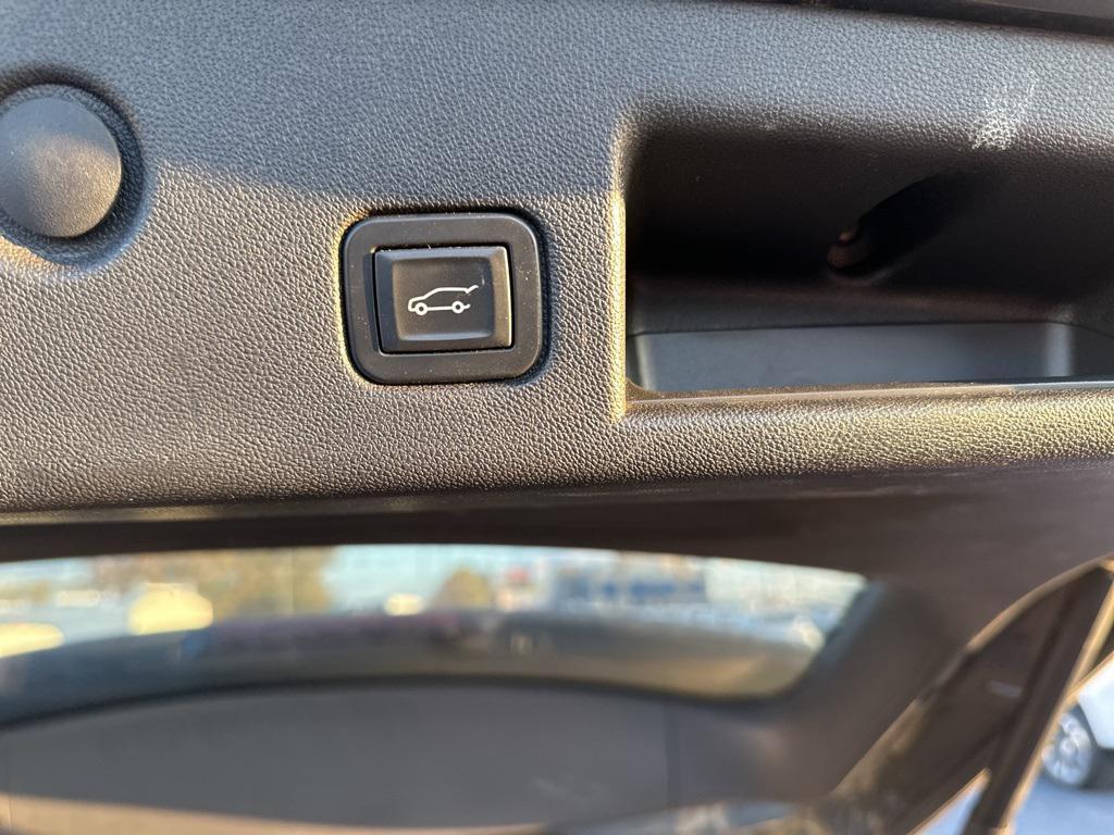 used 2019 Chevrolet Equinox car, priced at $17,199