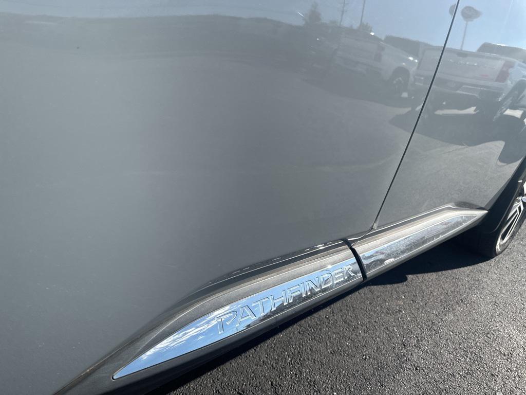 used 2022 Nissan Pathfinder car, priced at $26,500