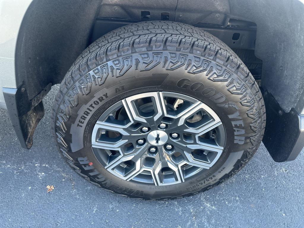 used 2025 Chevrolet Colorado car, priced at $44,000