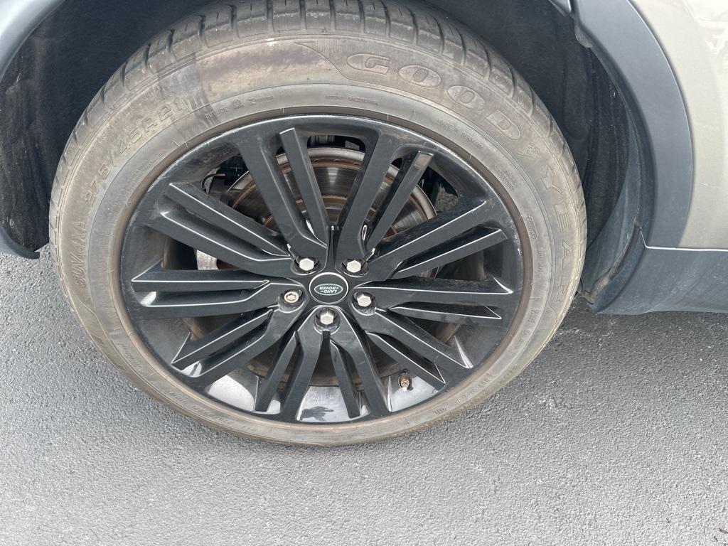 used 2019 Land Rover Discovery car, priced at $26,425
