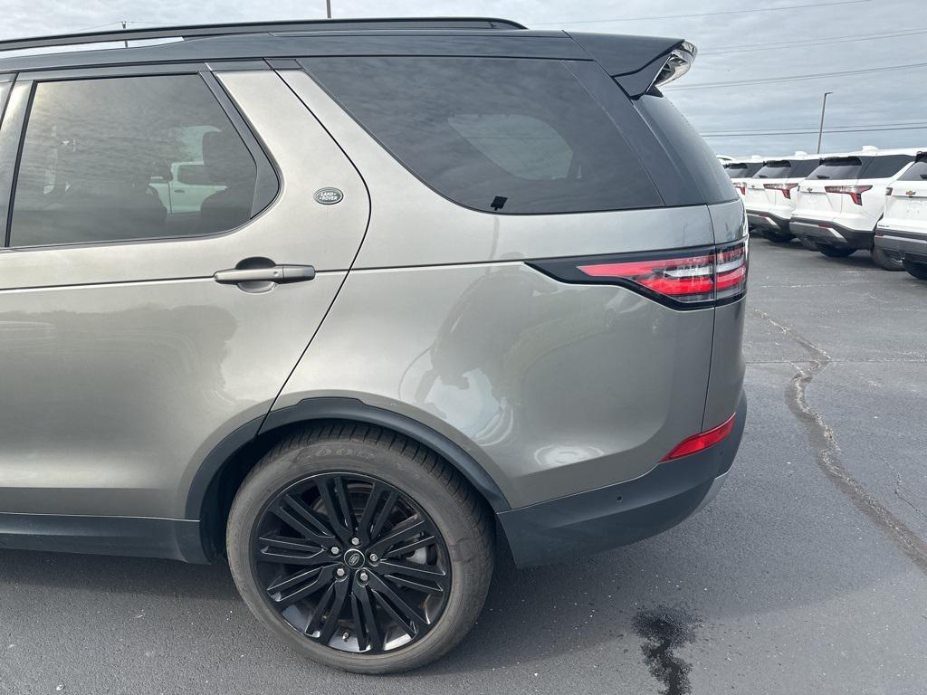 used 2019 Land Rover Discovery car, priced at $26,425
