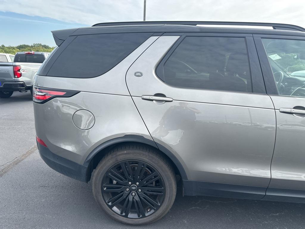 used 2019 Land Rover Discovery car, priced at $26,425