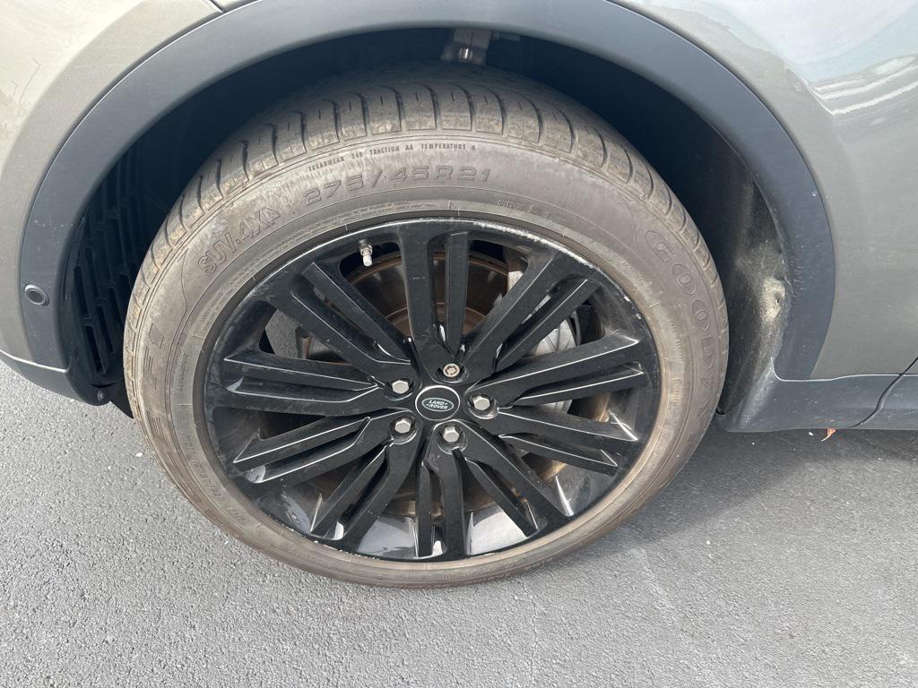used 2019 Land Rover Discovery car, priced at $26,425