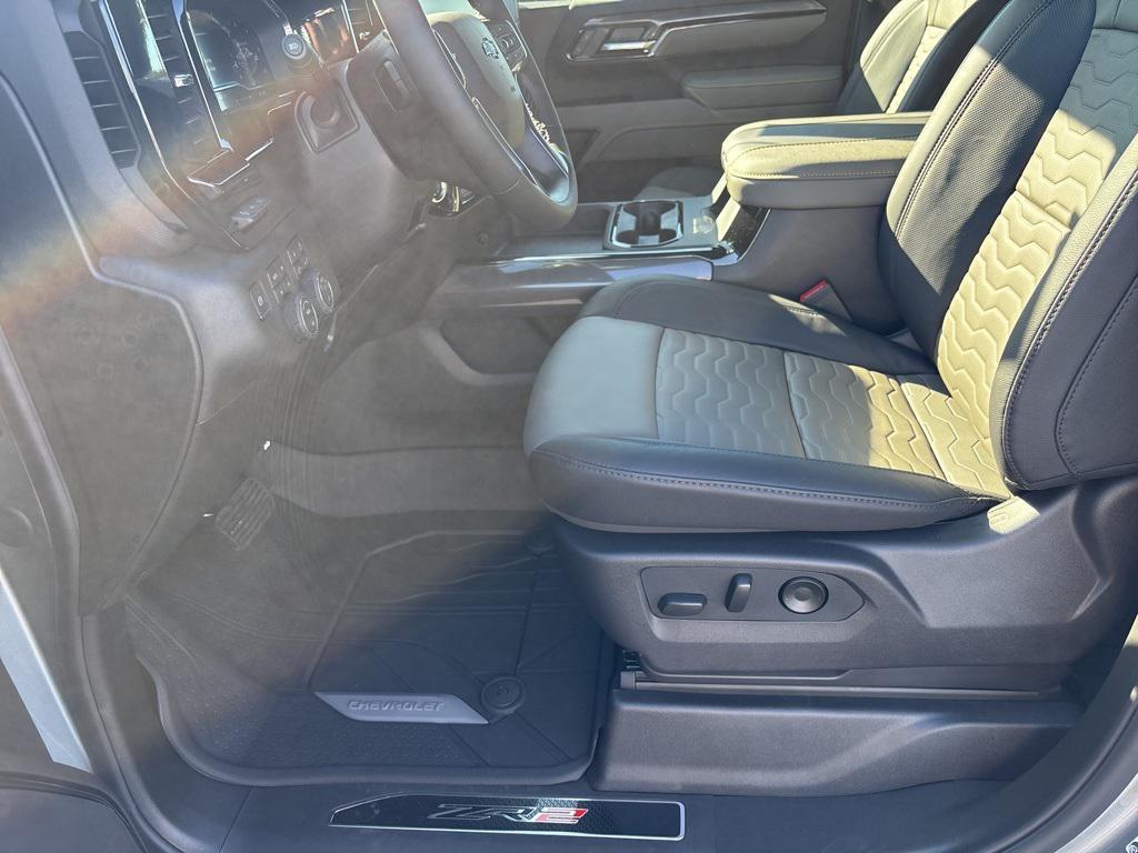 new 2025 Chevrolet Silverado 2500 car, priced at $83,591