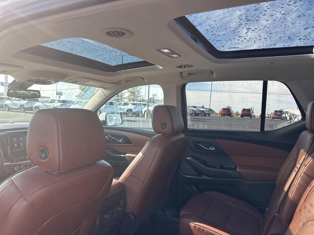 used 2020 Chevrolet Traverse car, priced at $26,499