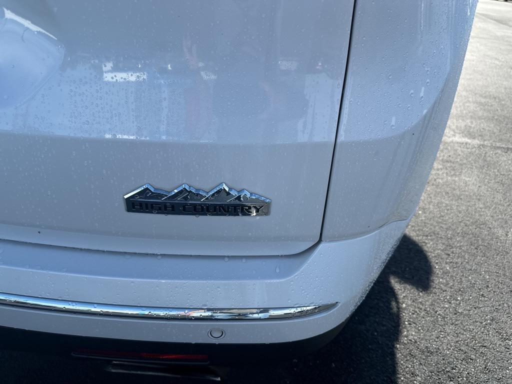 used 2020 Chevrolet Traverse car, priced at $26,499