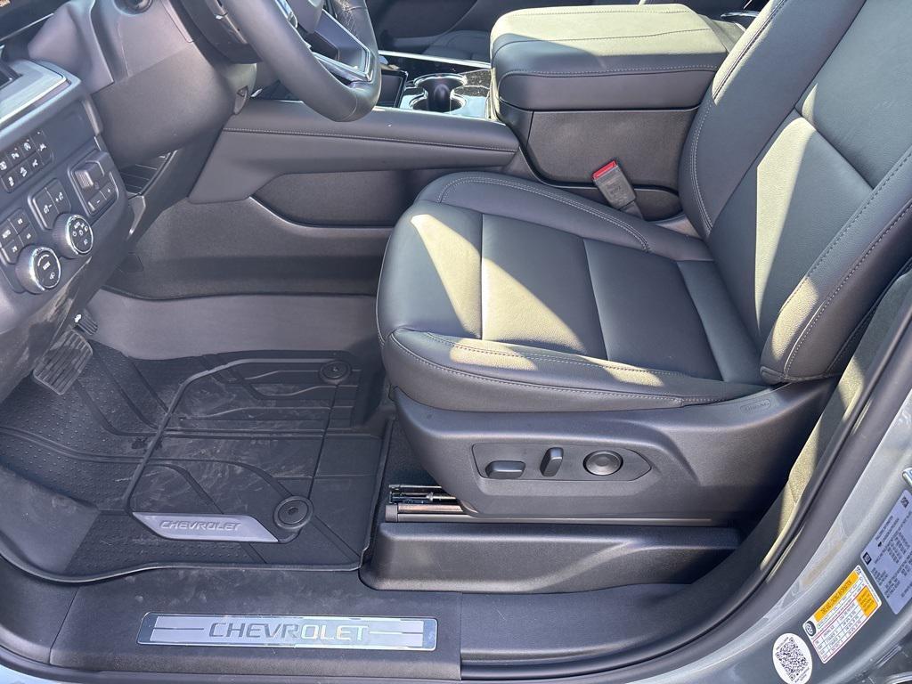 new 2026 Chevrolet Suburban car, priced at $86,300