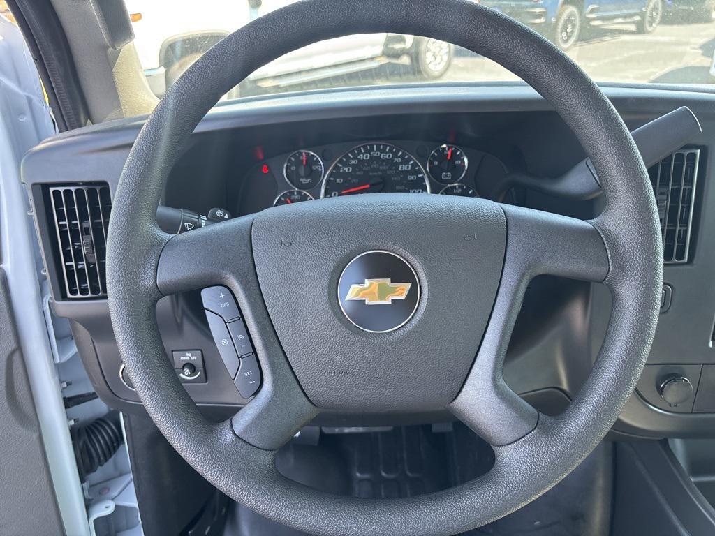 new 2025 Chevrolet Express 2500 car, priced at $40,971