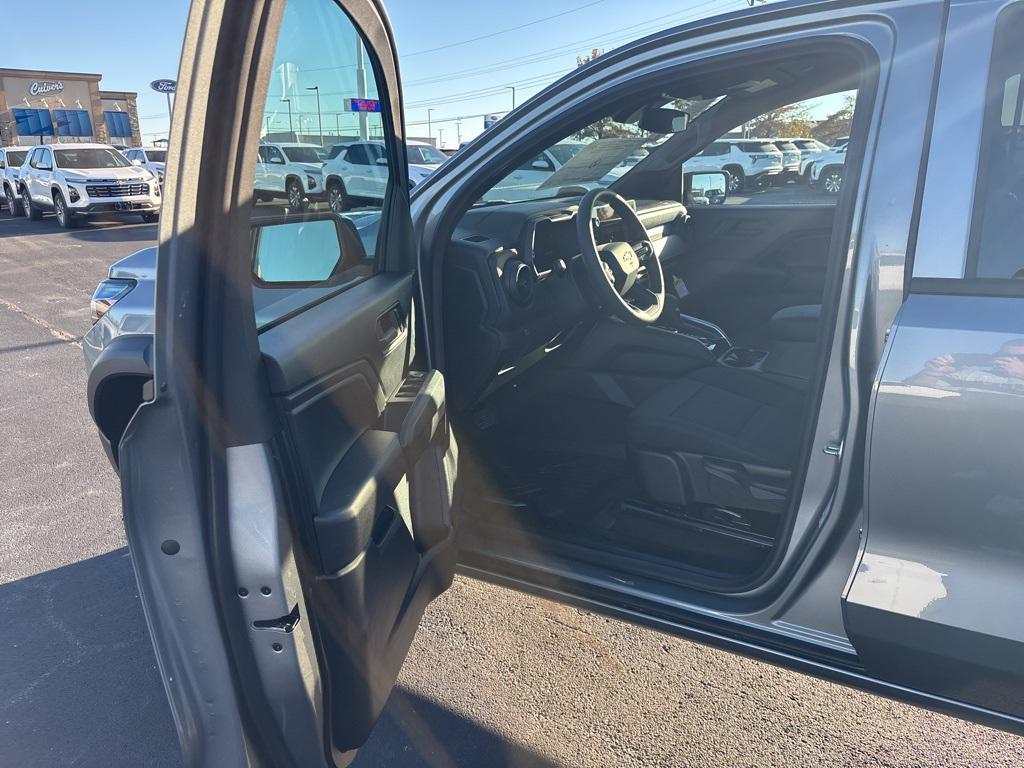 new 2026 Chevrolet Colorado car, priced at $42,821
