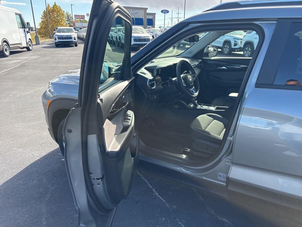 new 2026 Chevrolet TrailBlazer car, priced at $29,124