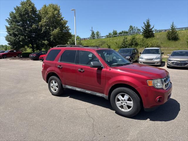 used 2009 Ford Escape car, priced at $5,000