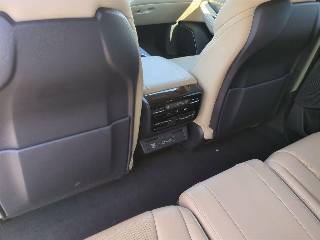 used 2023 Acura MDX car, priced at $41,998