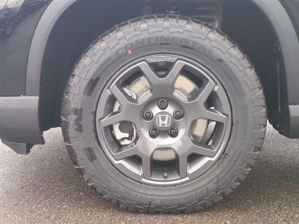 new 2025 Honda Pilot car, priced at $48,932